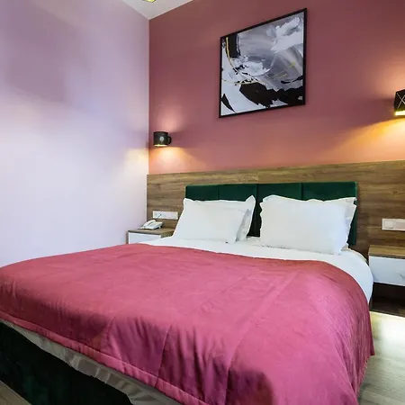 Partner Velyka Vasylkivska Apartment *